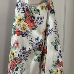 Junior’s Prom Dress Size 8/10  2 Piece Coral And Floral Floor Length 