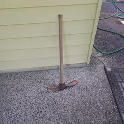 Garden Pickaxe
