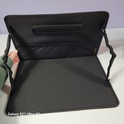 Universal Steering Wheel Tray