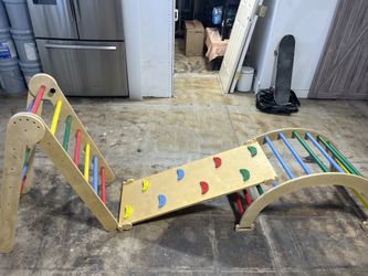 Kids climbing activity structure