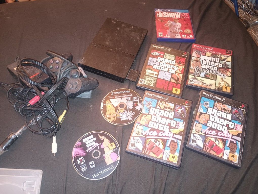 PS2 And 19ich TV DVD Combo 40$ Cash