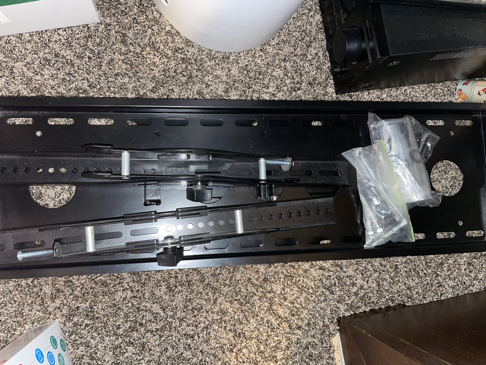 Sansus Tv Mount, New Condition!