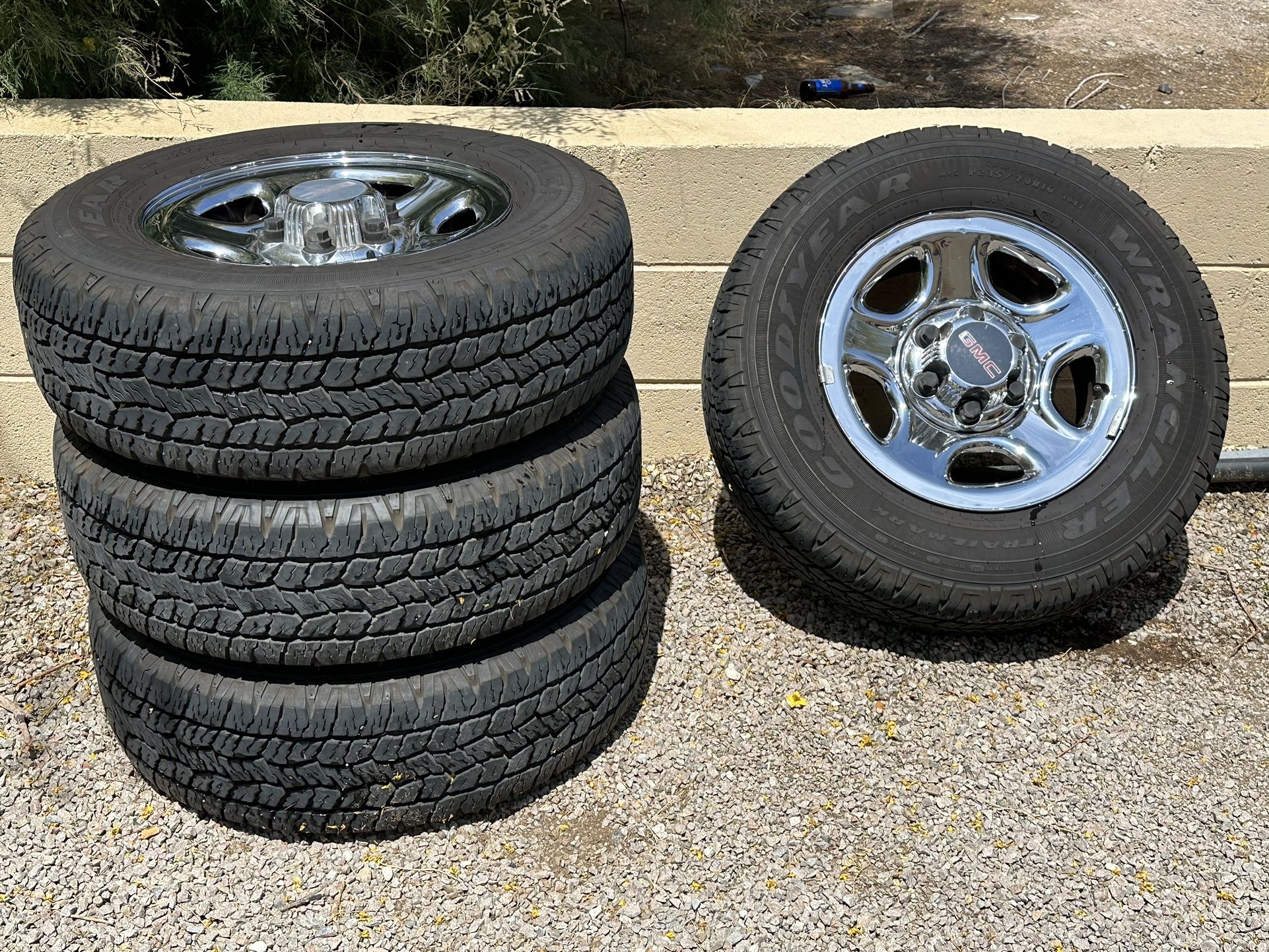 GMC Tires Stock Rims for Sale in North Las Vegas, NV OfferUp