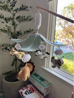 Jungle Animals battery powered mobile