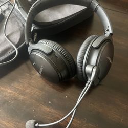 Bose QC35 with UFlyMic Aviation Headset