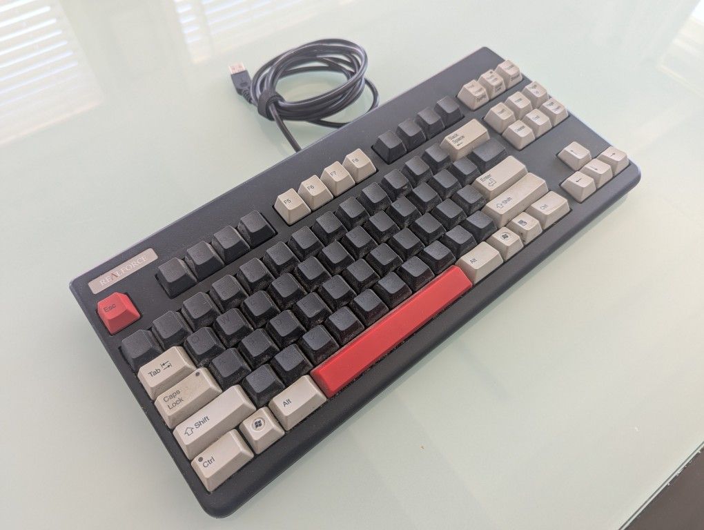 Beautiful Rare Realforce Topre 87U Keyboard