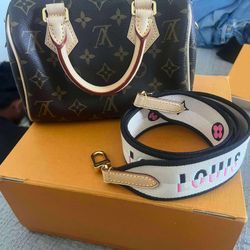 Authentic Louis Vuitton Speedy 