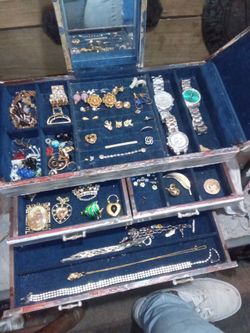 Estate Jewelry with box