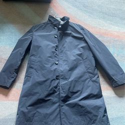 Men’s trench coat size small