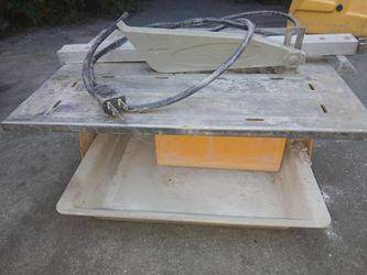 Tile cutter