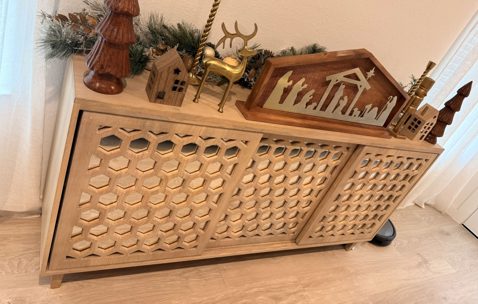 Elegant Mango Wood Cabinet with Mirrored Design