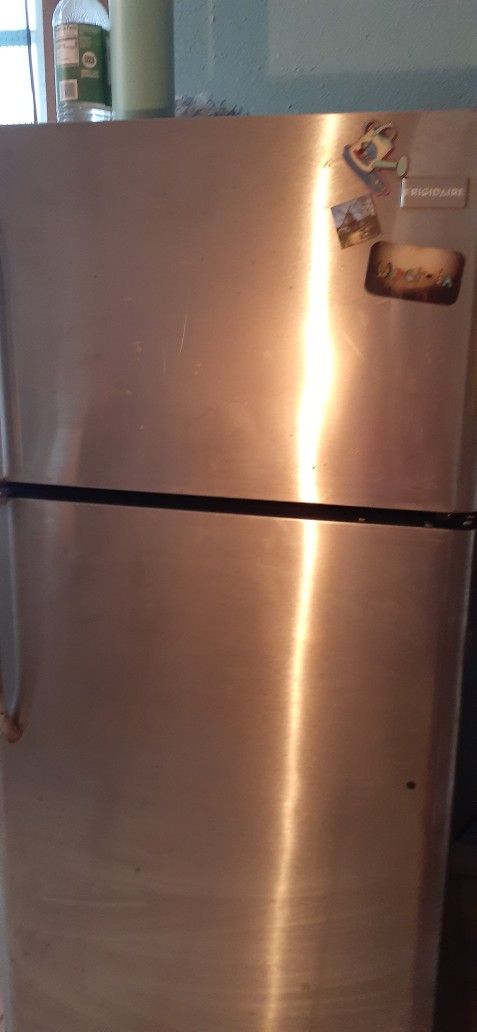 Stainless Steel Full Sized Fridge Nice And Cold