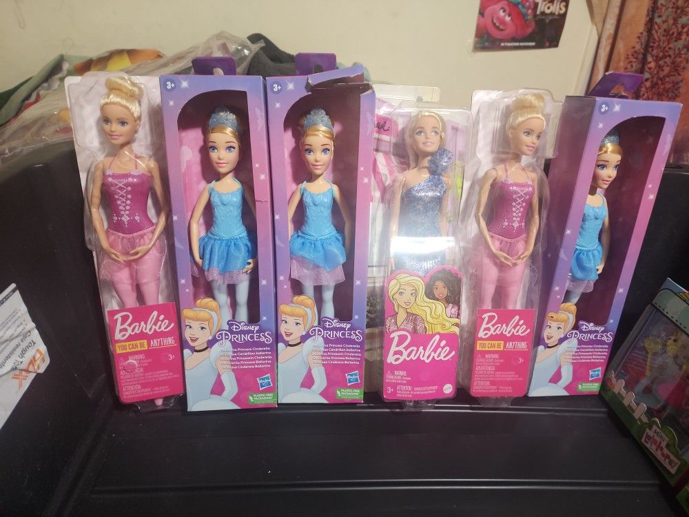 Barbies And Lalaloopsy 