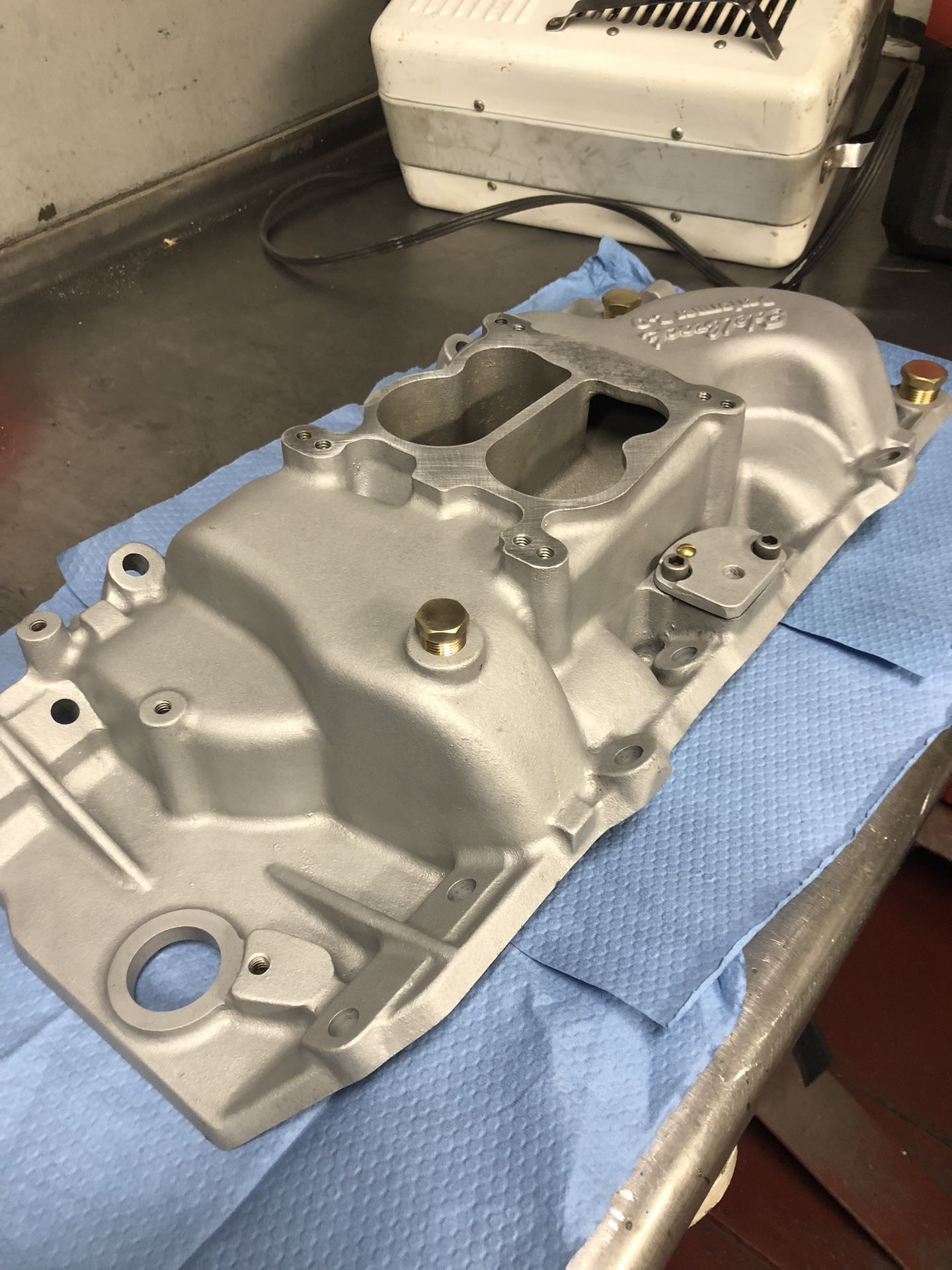 Performer 2-0 Intake Manifold Big Block Chevy