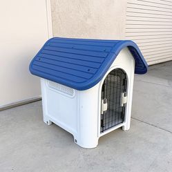 Brand New $50 Small Dog House w/ Door, Waterproof Plastic Indoor Outdoor Shelter Cage Kennel 30x23x26 inches 