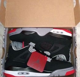 Air Jordan 4 Retro Bred Sneakers