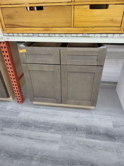 Kitchen Cabinets base 36"