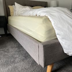 Queen Bed & Frame 