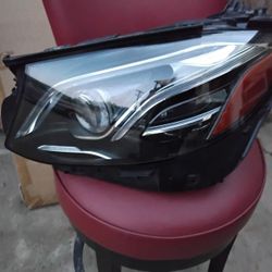 2017-2020 W213 E-CLASS MERCEDES BENZ HEADLIGHT LEFT  SIDE FULL LED WITH DAMAGE BRACKETS 