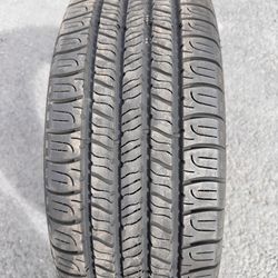 Single (1) 215 65 17 Goodyear Assurance All-Season tire