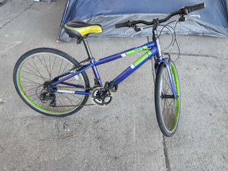 Diamondback Insight 24 Bike
