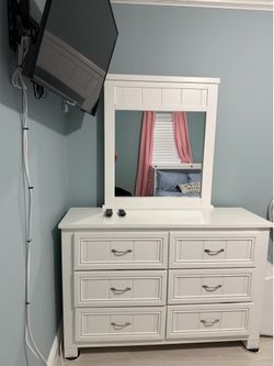 Full size bedroom set