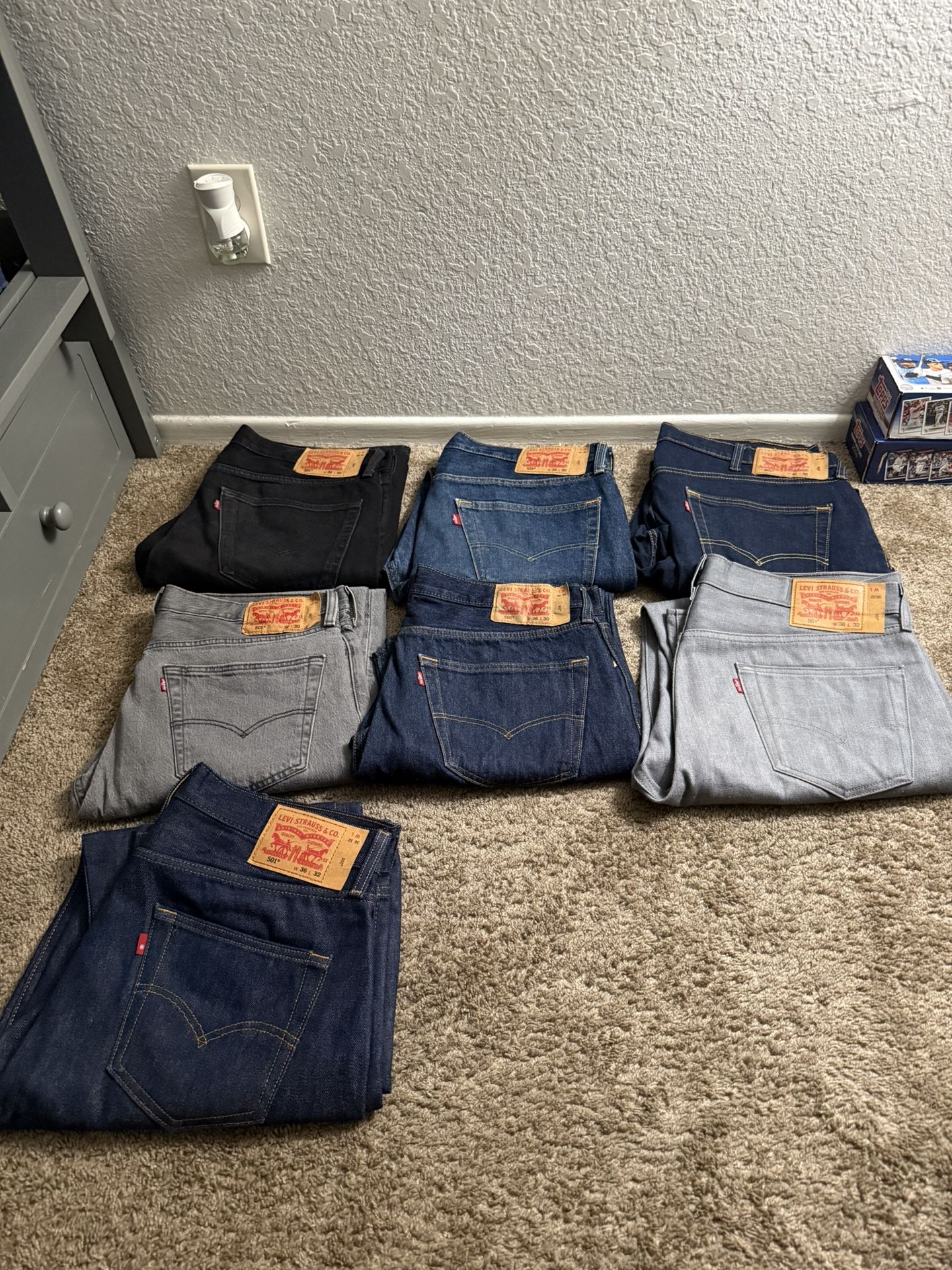 Levis