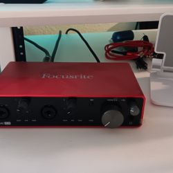 Focus rite Scarlett 4i4 - preamp interface
