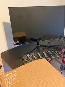 32” SAMSUNG S3 ESSENTIAL MONITOR