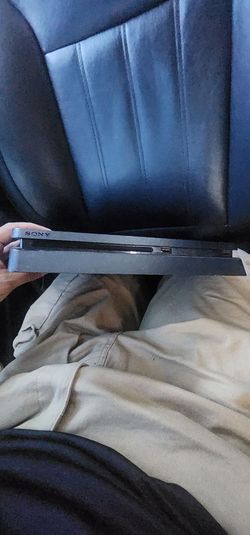 Ps4 with two games