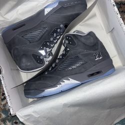Jordan 5 Wolf Grey