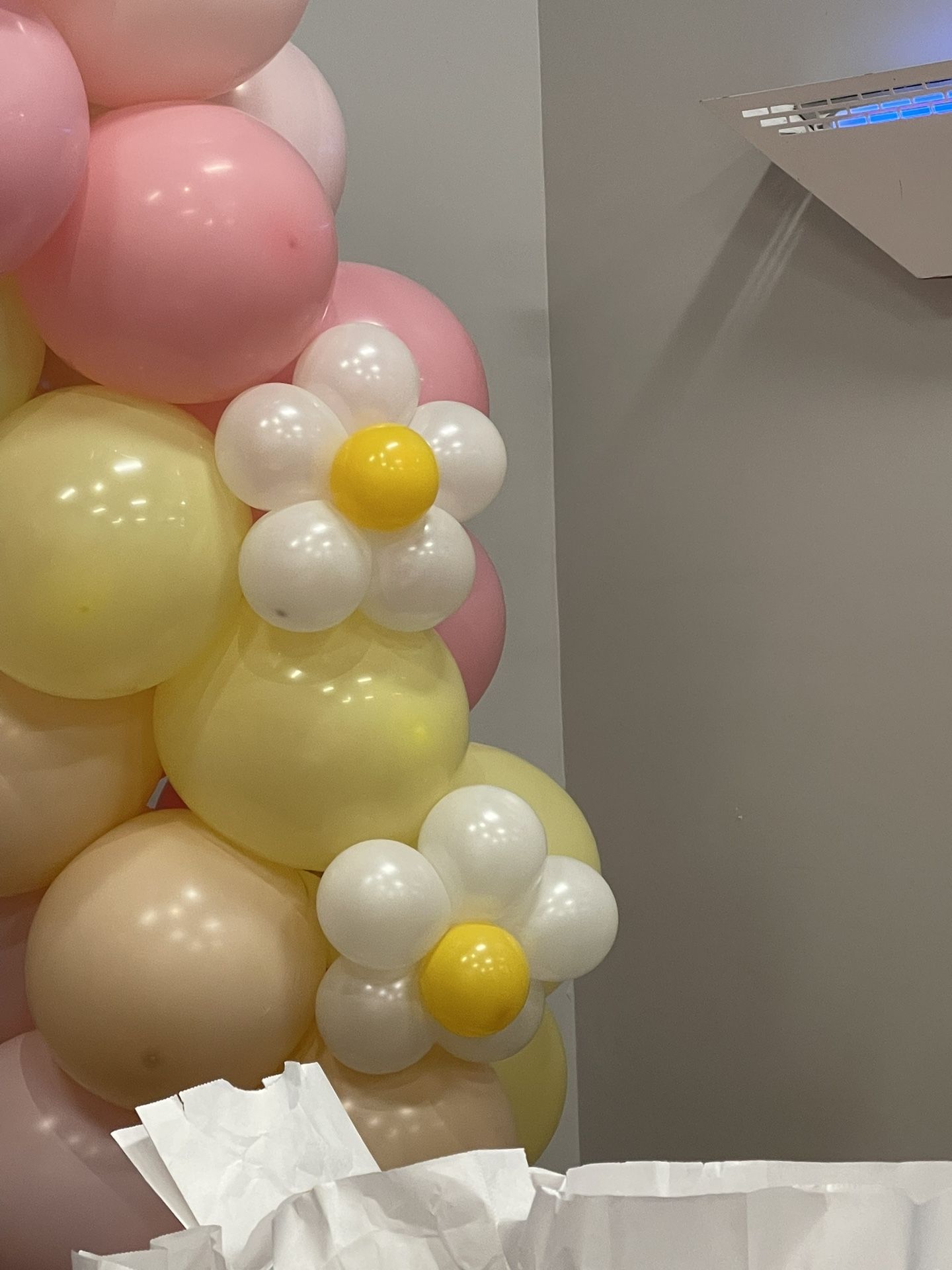 Balloon Decoration For Your Events 