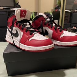Jordan 1 Mid Chicago (2020) (GS)
