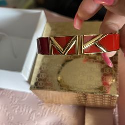 Michael Kors Hinge Bracelet With Gold Box New