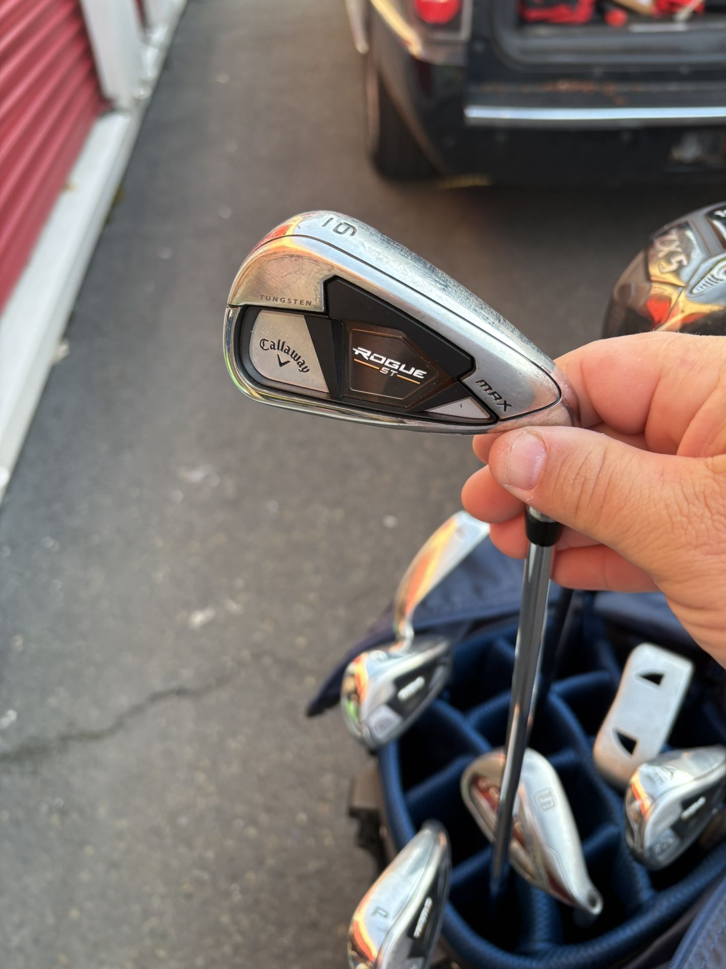 Calloway Rogue Irons Comes With A Driver Not Calloway Though