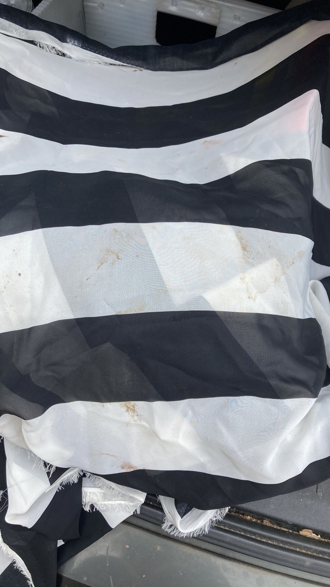 40 Feet Of 60’ Wide Poly Chiffon Black White Fabric