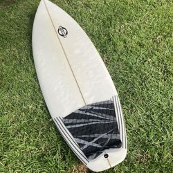 SURFBOARD ~ USED ~ 5’9” 