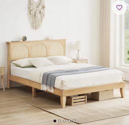 wooden queen bed frame/mattress/mattress topper set