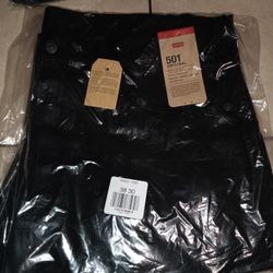 All Black Levis 501