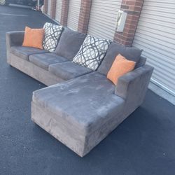 Really Nice Sectional Couch Deliver Available
