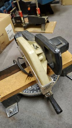 Black and Decker Power Miter Saw