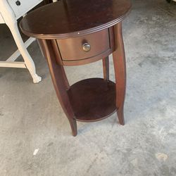 End Table/ Coffee Table 