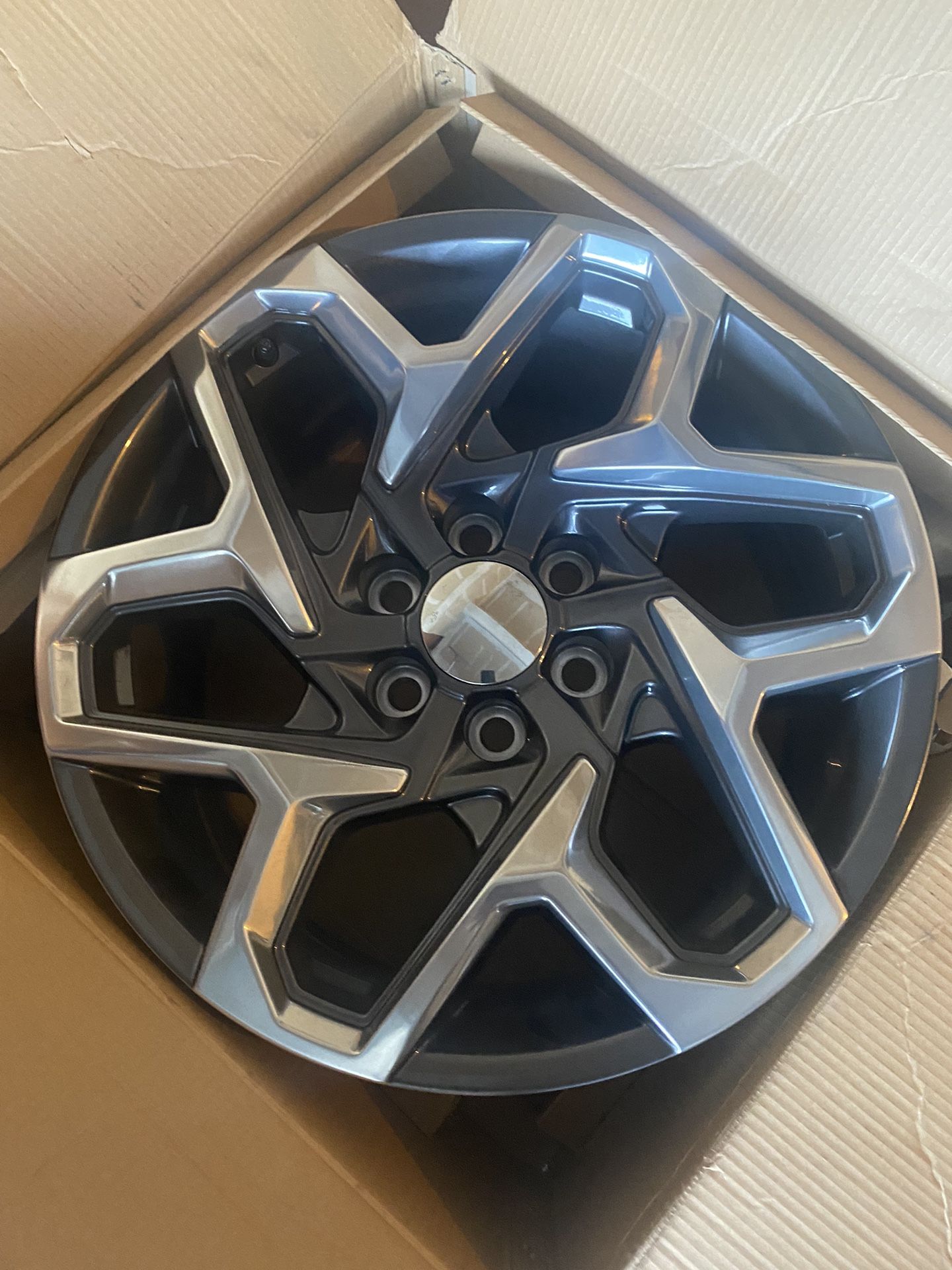 20 In Rims Brand new 2023 GMC Sierra