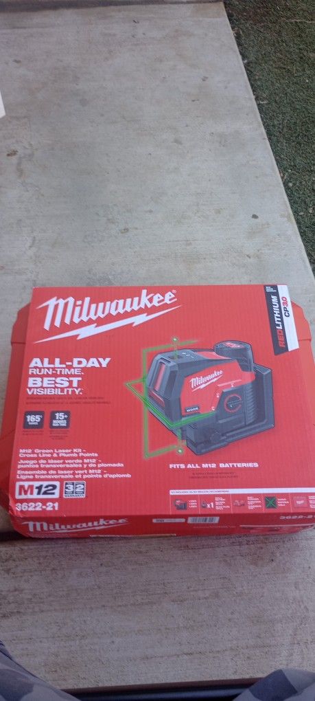 Lasser Milwaukee New With Battery And New Charger