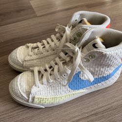 Nike Blazer Mid 77 - Women's Size 10