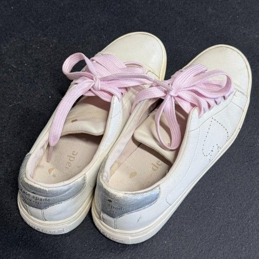 Kate Spade - Iconic Heart Shape Sneakers w pink shoelace