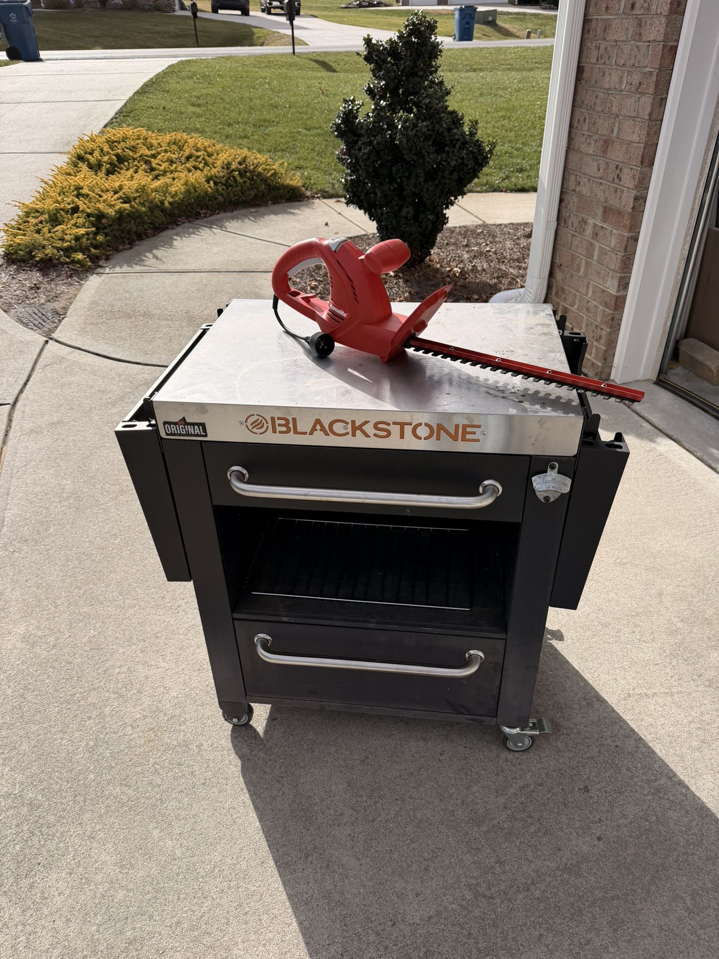 Blackstone Storage Cart/Cabinet (Not A Griddle)