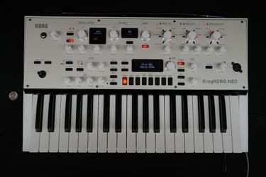 King Korg Neo Synthesizer