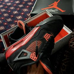 Jordan 4 Red 
