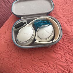 Old Bose Headphones